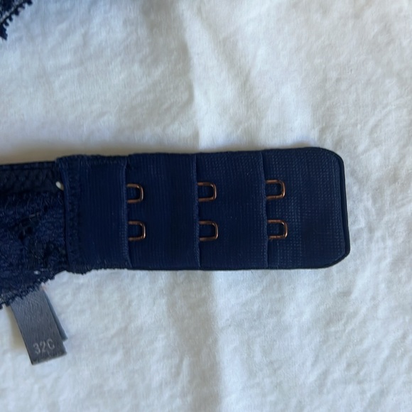 American Eagle Aerie Unlined Floral Bra - Picture 4 of 5